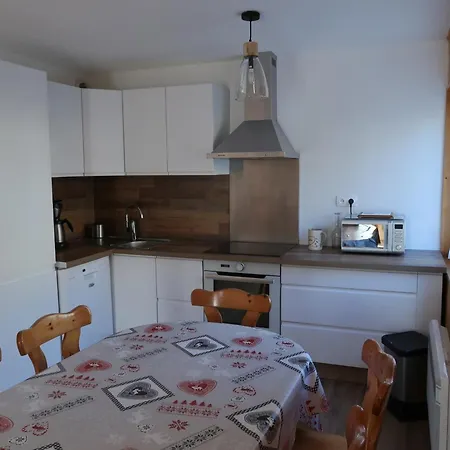 Apartment Familial 3 Pieces Pour 8 Personnes, Terrasse Et Parking, Centre De - Fr-1-263-455 Valloire